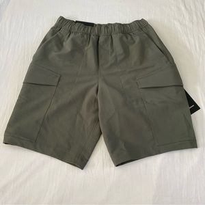 Lululemon Cargo Pocket Short 10" Inseam MEOL Medium Olive Green Men's Size S